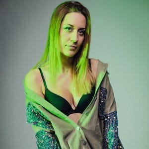 Oana -7dayschic.com-slider-2-side