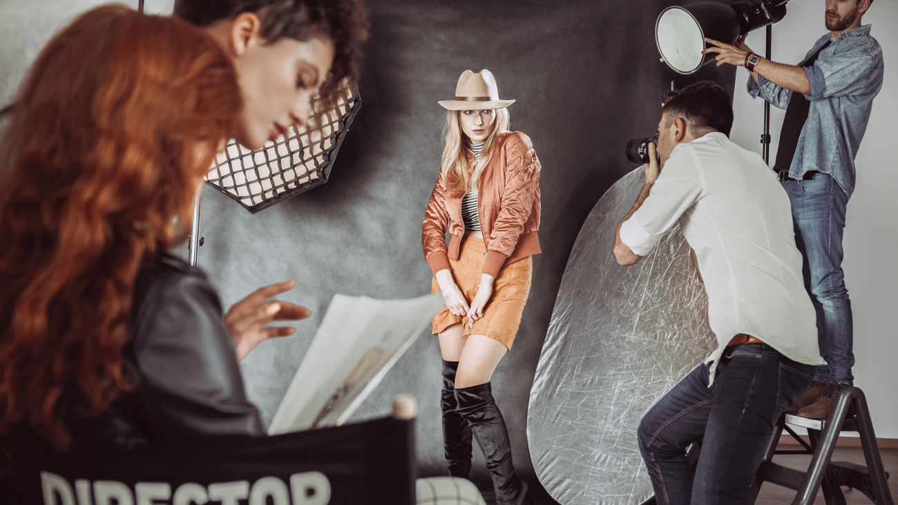 The-Art-of-Storytelling-in-Fashion-Modeling-Bringing-Narratives-to-Life-Part1-7DaysChic.com