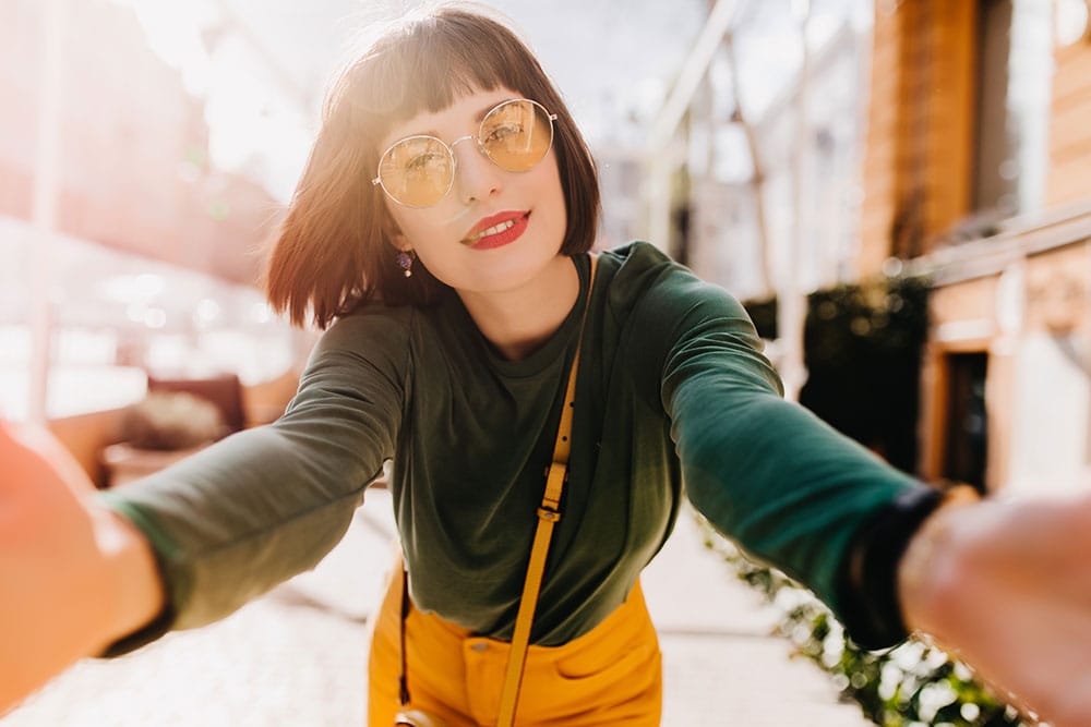 AI and Algorithms in Surfacing Influencer Content to Shape Trends