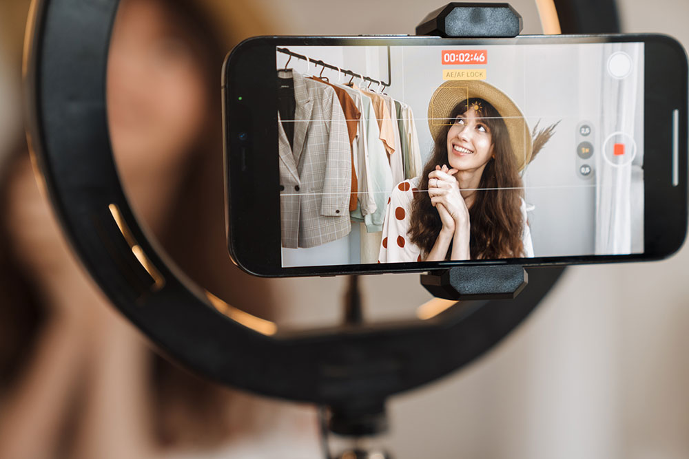 The Role of Technology in Influencer-Driven Trends